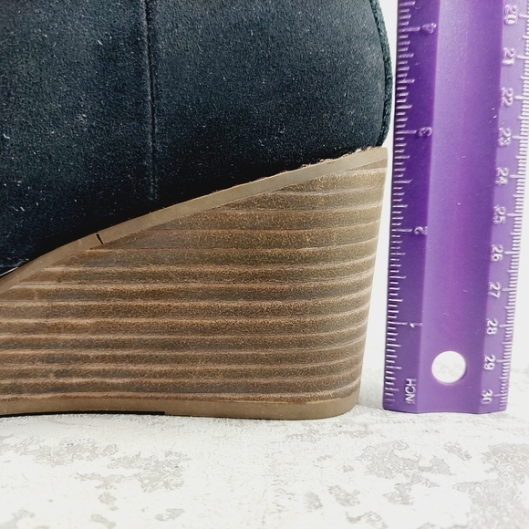 New Toms Hyde Black Suede Lace Up Wedge Heel Ankle Booties F175 - Picture 9 of 12